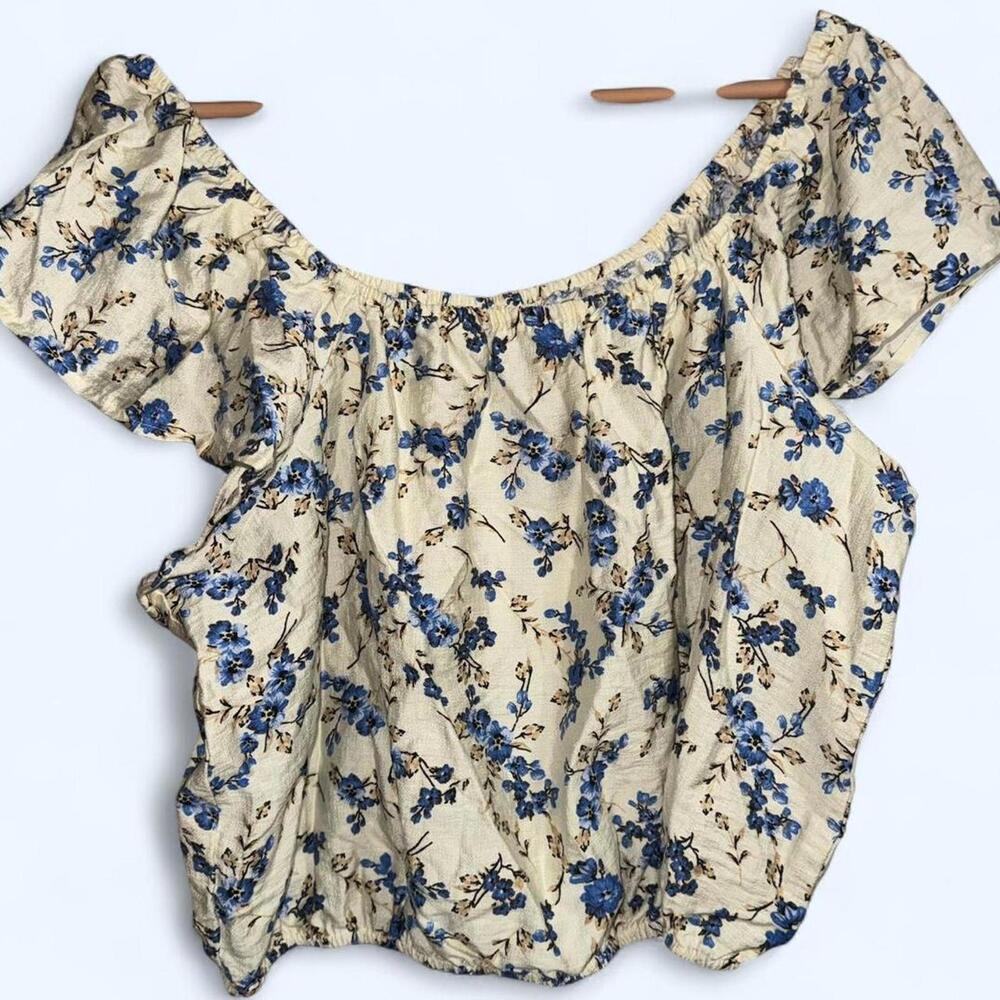 Cream floral a new day blouse size XL new with tags #summer #goingout #western